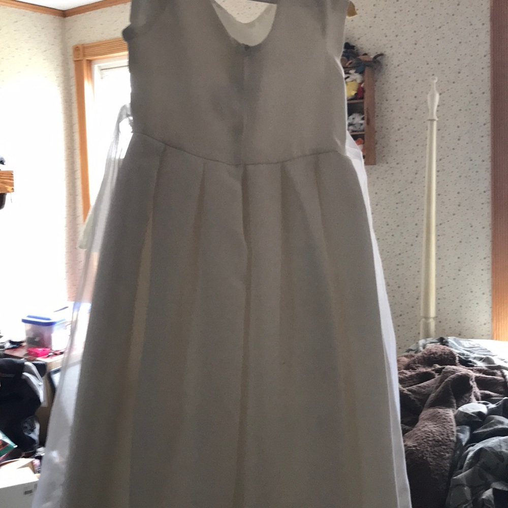 White flower girl dress - Picture 2 of 4